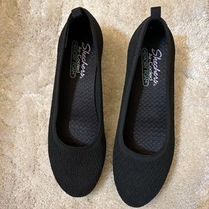 Skechers black slip-ons with Air-Cooled Memory Foam feature. Size 9.5 -worn once